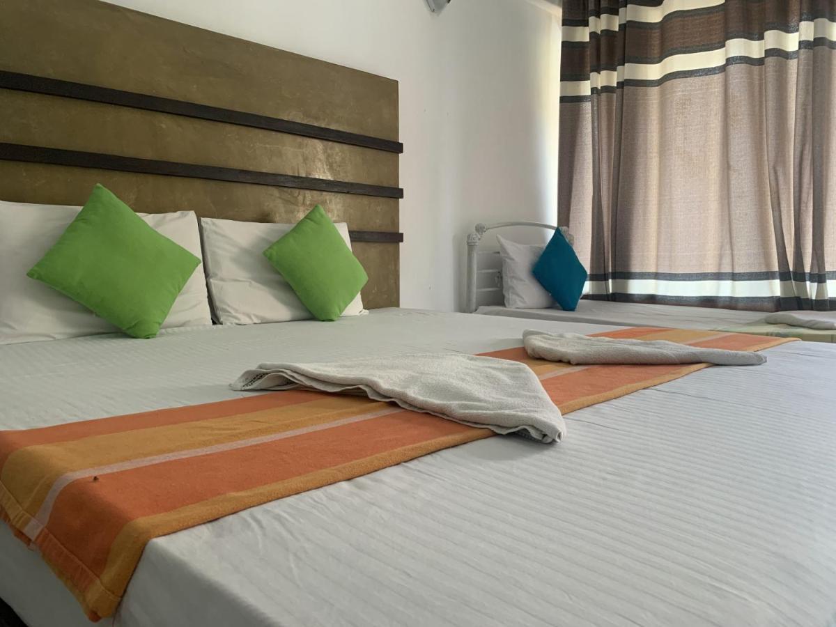 360 2* Negombo